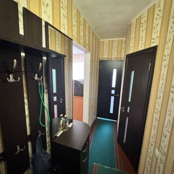 Фото Продам 1 комнатную квартиру в Станице Луганской, (кв Молодежный)