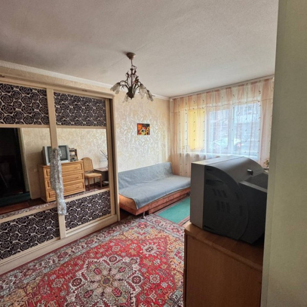 Фото Продам 1 комнатную квартиру в Станице Луганской, (кв Молодежный)