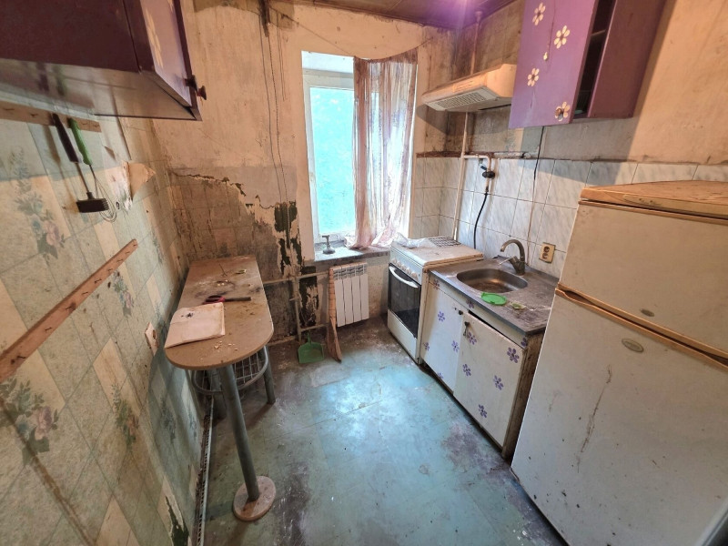 Фото 1 ком. кв 30 лет Победы 31 м2