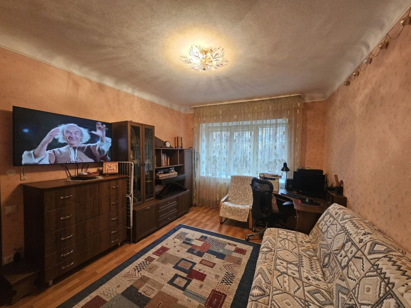 Фото Продаётся трёхкомнатная квартира, 57 м²