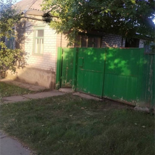 Продам кирпичный дом улица Галицкого.Общая площадь 100 кВ м