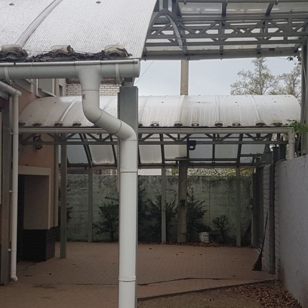 Фото Продам 2-х этажный дом в Станично-Луганском районе с. Макарово