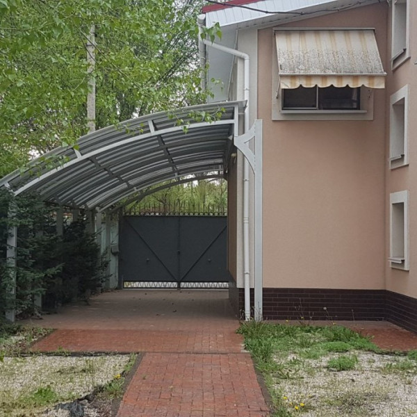 Фото Продам 2-х этажный дом в Станично-Луганском районе с. Макарово