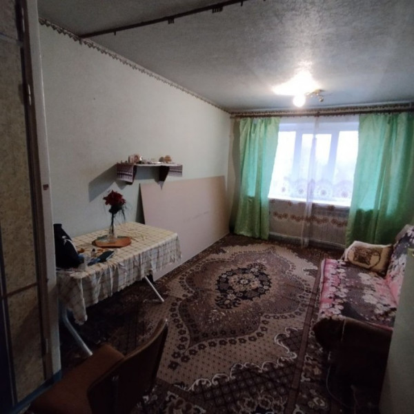 Фото Продам полугостинку 2-х комнатную на кв. Восточный