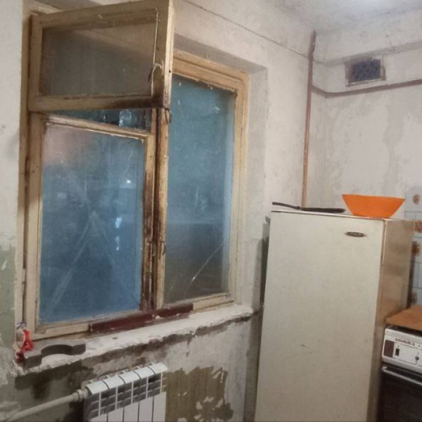 Фото Продам 4-комнатная квартира кв. Солнечный, 1/5 этаж кирпичного дома