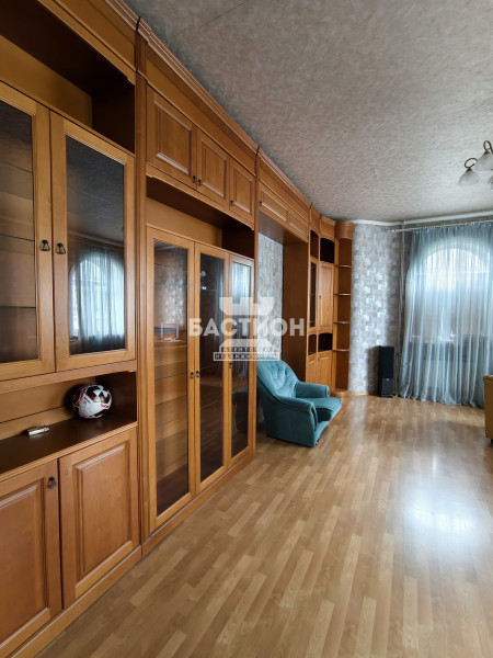Дом, Тихоокеанская улица ID:2146940