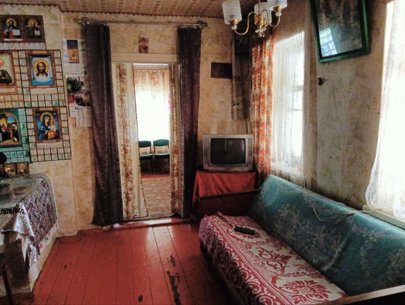 Фото Дом и флигель в г. Лутугино ул. Пушкина.
