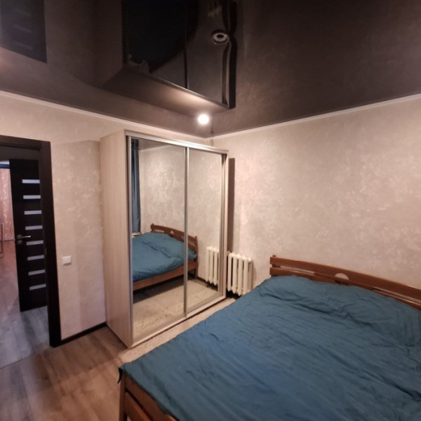 Фото Продам 3-х комнатную квартиру на кв. Дзержинского 1/9 эт