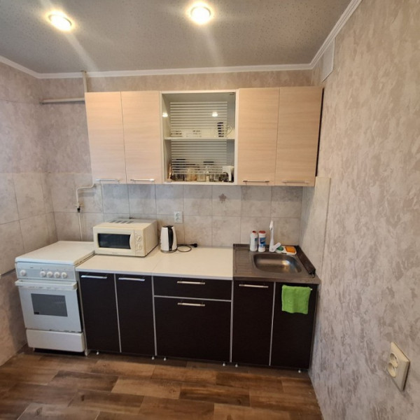 Фото Продам 3-х комнатную квартиру на кв. Дзержинского 1/9 эт