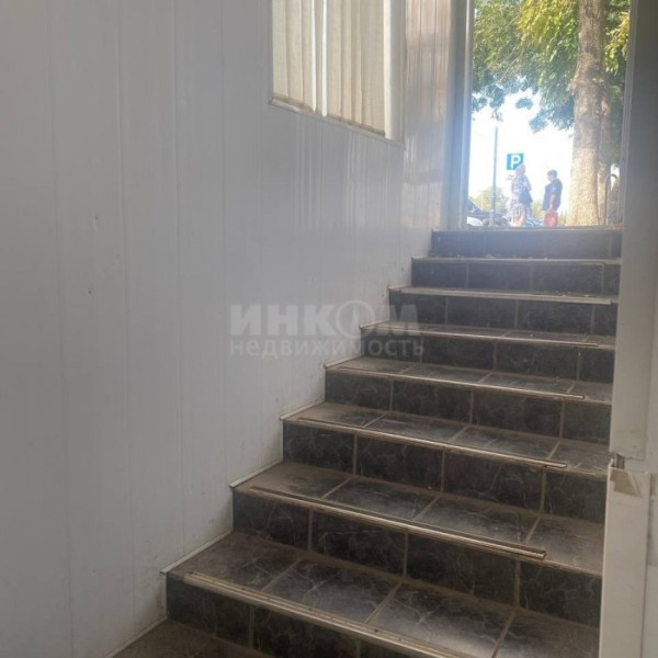 Фото Продам помещение 206 м2 в городе Луганск улица Оборонная