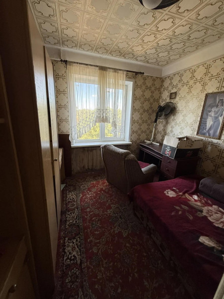 Фото Продаётся 3-комнатная квартира в городе Стаханов, ул. 60 лет Октября, д. 27.