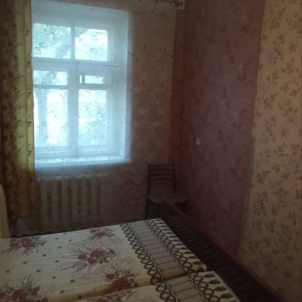 Продам 2-х комнатную квартиру под ремонт, на Городке завода ОР