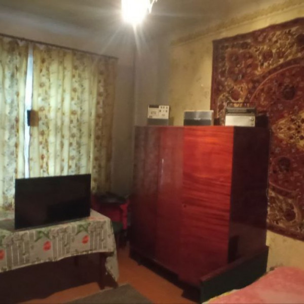 Фото Продам 2-х комнатную квартиру под ремонт, на Городке завода ОР