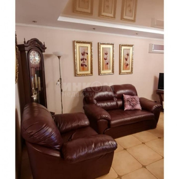 Продам 3к Коцюбинского- 27