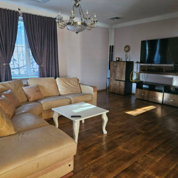 Фото Продам 2-х этажный коттедж ул. Марленовская (р-н Стройцентра, ЛНАУ Сельхоз.институт)