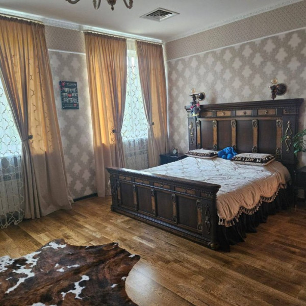 Фото Продам 2-х этажный коттедж ул. Марленовская (р-н Стройцентра, ЛНАУ Сельхоз.институт)