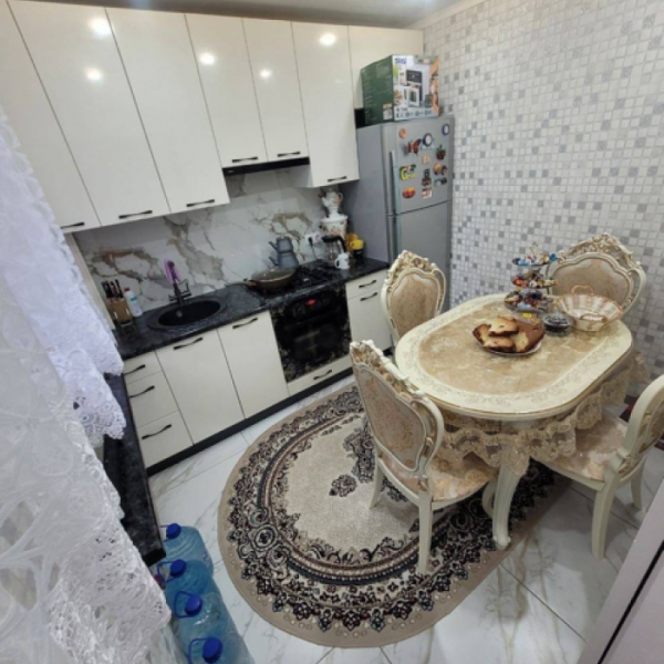 Продам 2к городок Пархоменко
