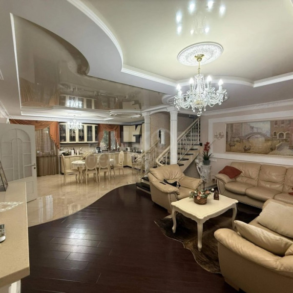 Фото Продам дом по ул.Ульяны Громовой 210м2