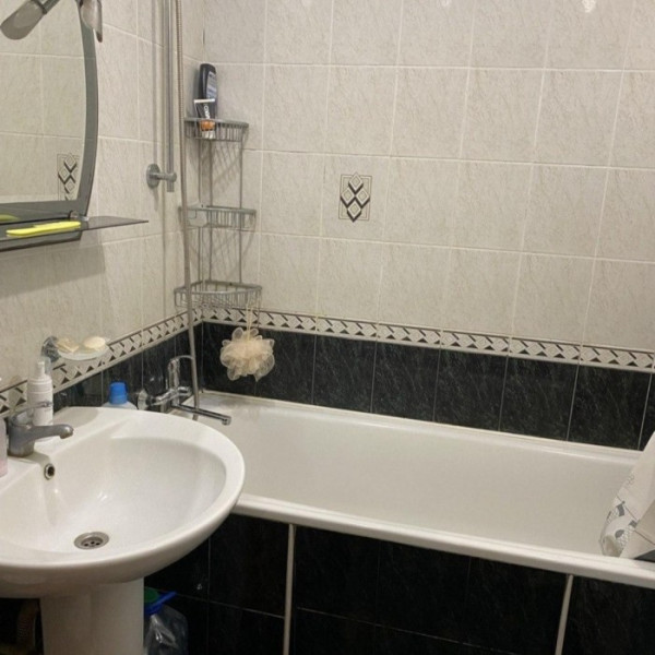 Фото Продам 2-х комн квартиру с АО в г Луганск кв Южный