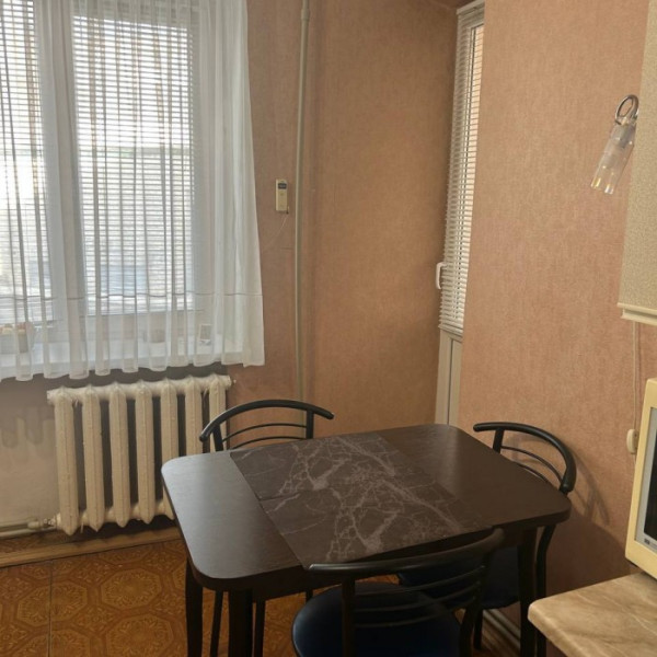 Фото Продам 4-х комнатную квартир с АВТОНОМНЫМ отоплением гор. Пархоменко.