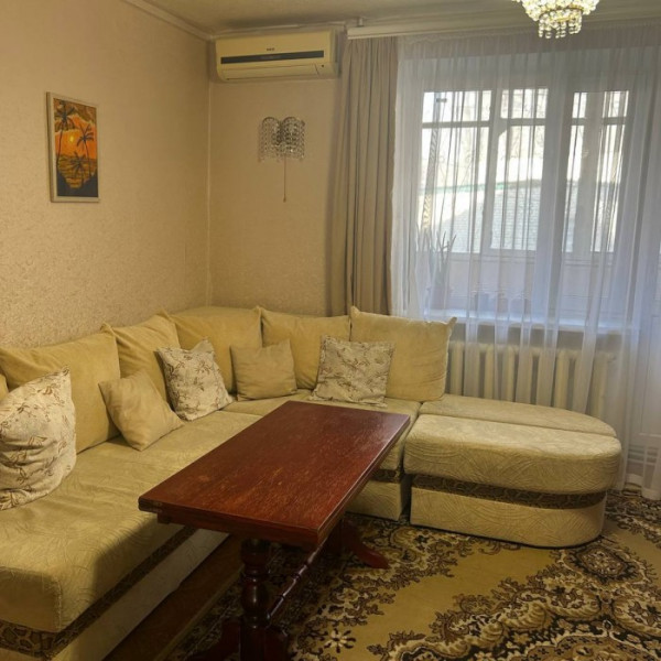 Фото Продам 4-х комнатную квартир с АВТОНОМНЫМ отоплением гор. Пархоменко.