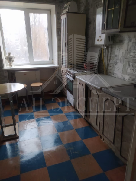 СДАМ 3-Х КОМНАТНУЮ КВАРТИРУ НА ДЛИТЕЛЬНЫЙ СРОК (Стаханов, ул. Одесская)