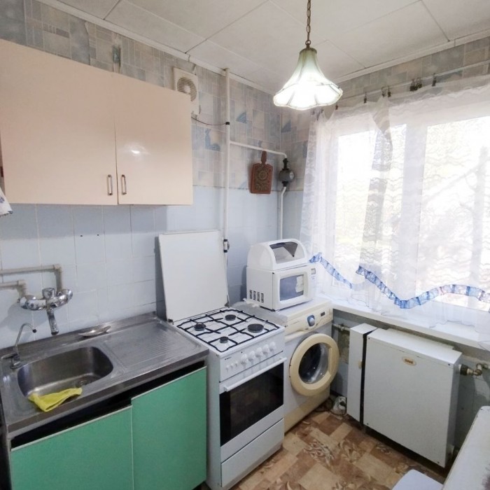Продам 3-х комнатную квартиру на кв. Волкова.