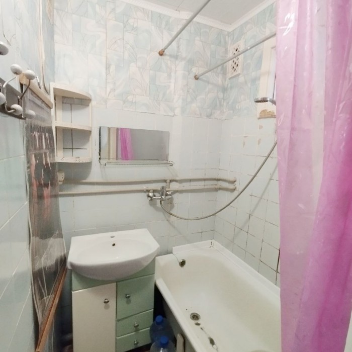 Фото Продам 3-х комнатную квартиру на кв. Волкова.