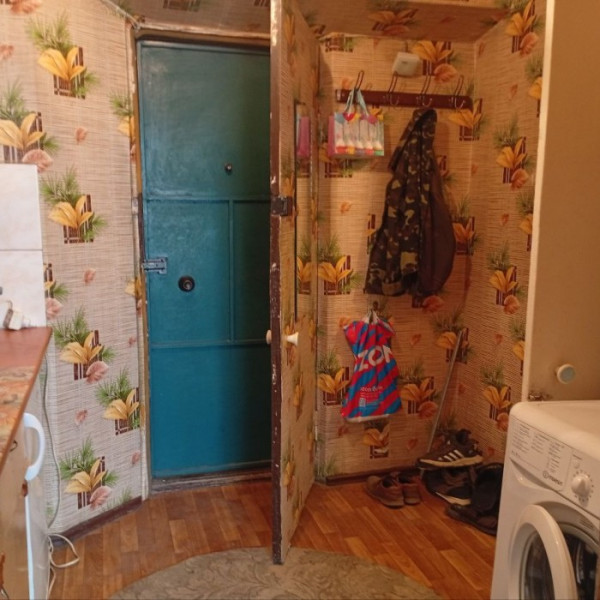 Фото Продам малосемейку на кВ. Жукова