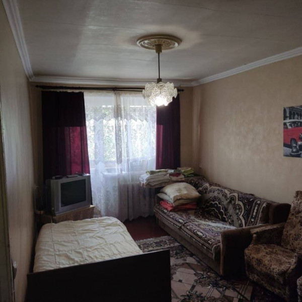 Продам 1-комнатную квартиру в центре