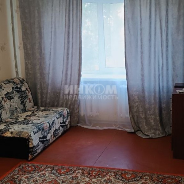 Фото Продам 1-комн квартиру в г. Луганск кв. Ленинского Комсомола