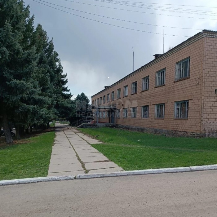 Продам 2-х этажное помещение в Станице-Луганской пос. Николаевка