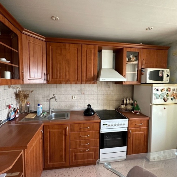 Продам 2к квартиру в центре