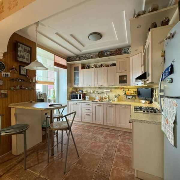 Фото Продам 3к- 200м2 ул. Советская с А.О.