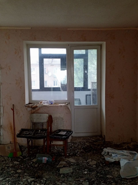 ПРОДАМ: 2-х комнатную квартиру г. Ровеньки ул. Ленина дом 27/А (под ремонт)