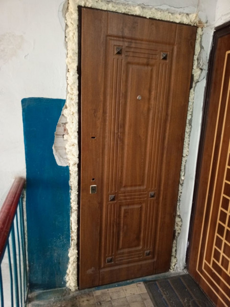 Фото ПРОДАМ: 2-х комнатную квартиру г. Ровеньки ул. Ленина дом 27/А (под ремонт)