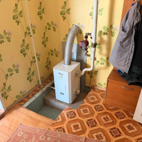 Фото Продам дом в с. Николаевка (10 км. от Луганска) ул. Чехова.