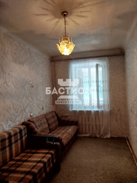 Фото 3-х комнатная квартира, площадь Героев ВОВ 7, ID:1917689