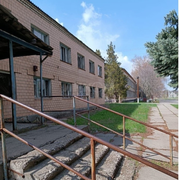 Фото Продам 2-х этажное помещение в Станице-Луганской пос. Николаевка