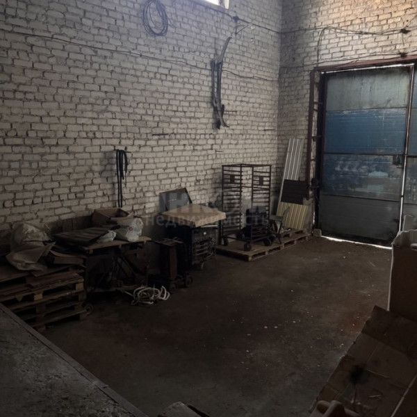 Фото Продам базу 425 м2 в городе Луганск, Александровск