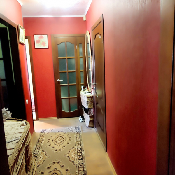 Фото Продам 2-х комнатную квартиру, г. Луганск, кв. Волкова