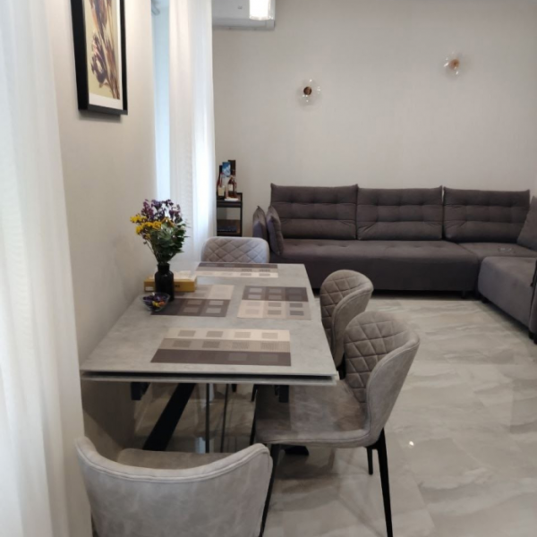 Продам 2к квартиру в центре, евроремонт