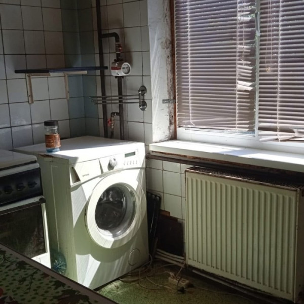 Продам 2- комн квартиру с АО в г. Луганск кв. Солнечный