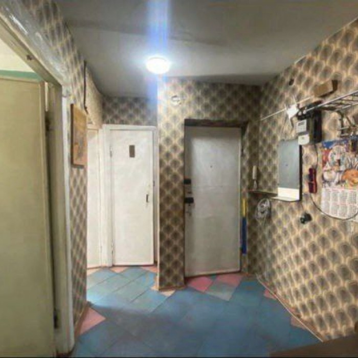 Фото Сдам 4-х комнатную квартиру на кв. 50 лет Октября(рядом магазин Час Пик)