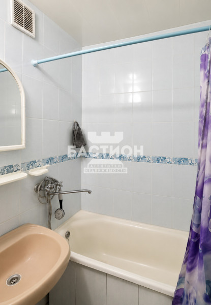 Фото 1 комнатная квартира, ул. Парковая 3, ID: 2270776