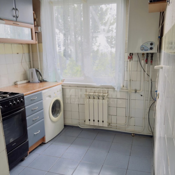 Продам 3к квартиру на кв. Комарова с а/о