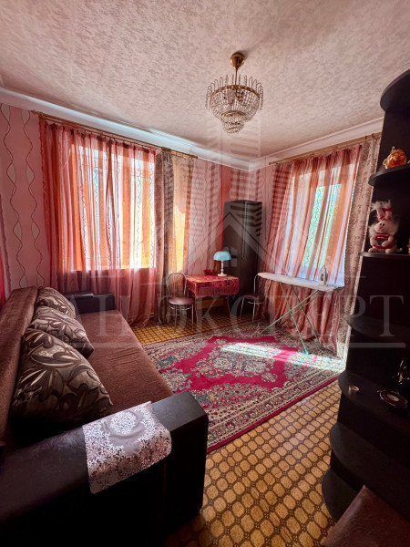 Фото СДАМ 3-Х КОМНАТНУЮ КВАРТИРУ НА ДЛИТЕЛЬНЫЙ СРОК (Стаханов, ул. К. Либкнехта)