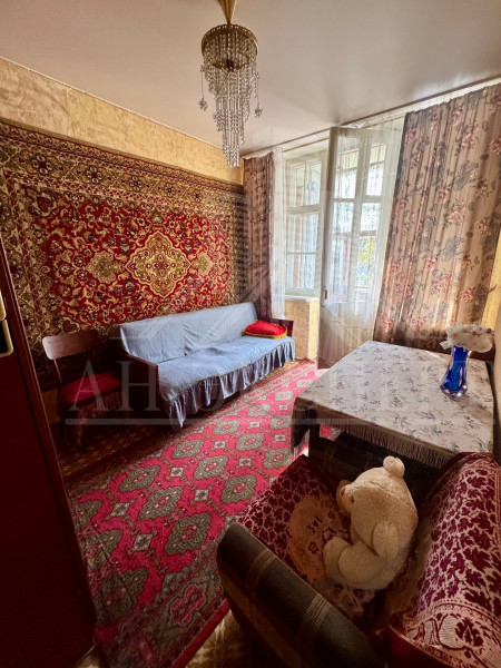 Фото СДАМ 3-Х КОМНАТНУЮ КВАРТИРУ НА ДЛИТЕЛЬНЫЙ СРОК (Стаханов, ул. К. Либкнехта)