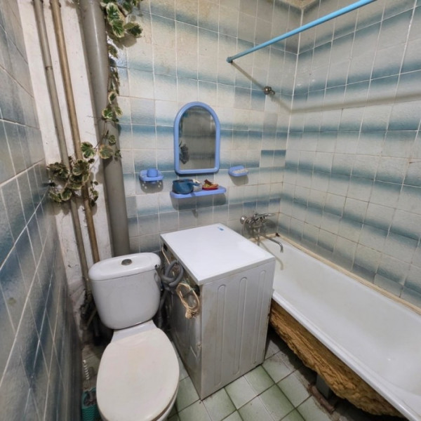 Фото Продам 2-х комн квартиру в г. Луганск кв. Шевченко