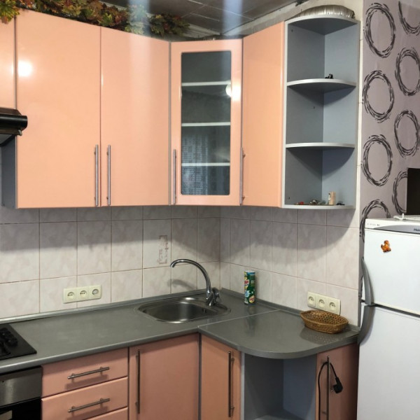 Продам 3-х комн квартиру с АО в городе Луганск квартал Якира